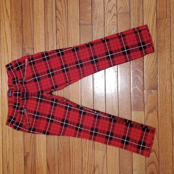 Girl's buffalo plaid jeggings perfect for Christmas/Holidays NWOT - Picture 1 of 3